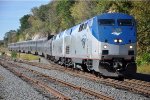 Late running eastbound "Empire Builder" comes down Short Line Hill